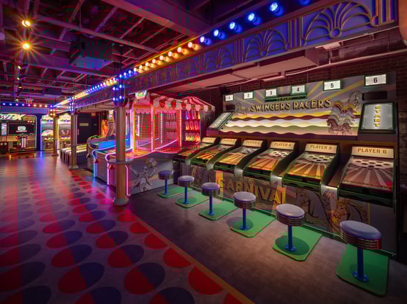 Swingers Back Bay Carnival Racers